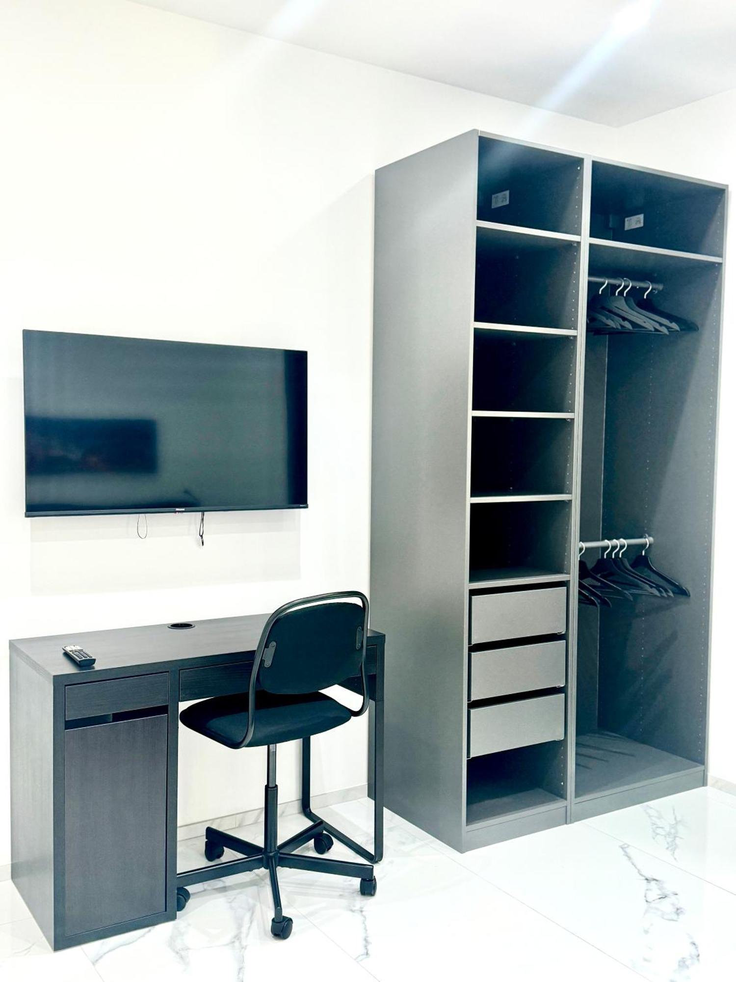 Licheni R-Home Roma Esterno foto